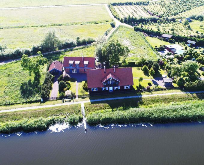 Holiday in Minge (Lithuanian Venice) Villa Minge for up to 12-14 persons: hall, sauna, bedrooms