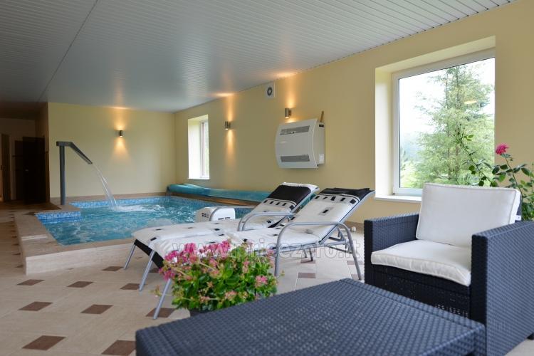 Villa Viesų krantas at the lake near Trakai: holiday cottage, apartments, saunas-pool complex