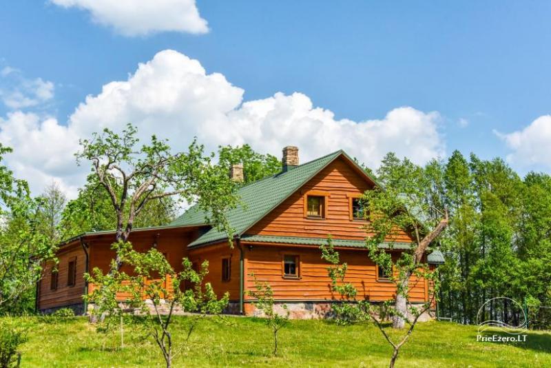 Homestead Adomėnų sodyba - quiet place, surrounded by trees in Moletai district