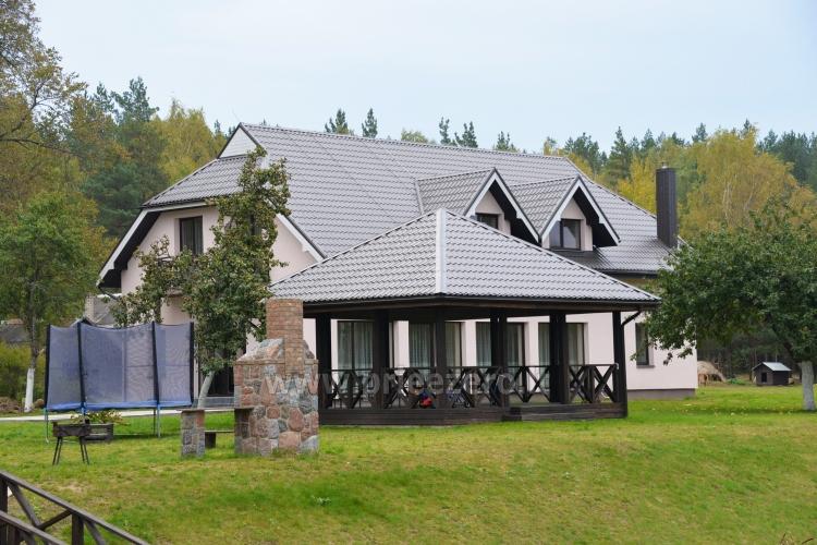 The main house with a hall, kitchen and bedrooms - 1