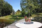 Countryside villa at the lake:kayaks, sauna, tennis court
