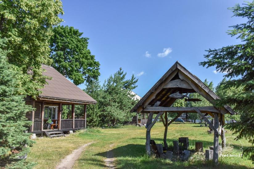 Homestead on the shore of the lake Sartai in Zarasai district Lapėnų Sodyba – log houses, hot tubs, sauna - 1