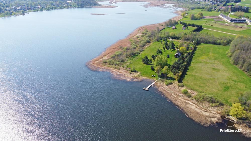 Homestead on the shore of the lake Sartai in Zarasai district Lapėnų Sodyba – log houses, hot tubs, sauna - 1