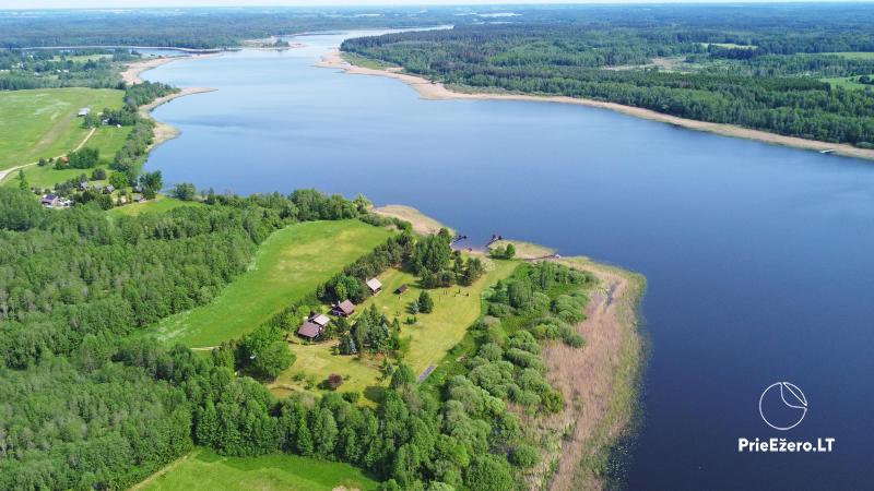 Gehöft am Ufer des Sees Sartai im Bezirk Zarasai Lapėnų Sodyba - Ferienhutten