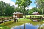 Gehöft Goldene Eiche im Wald bei Vilnius: Villa für Feste, Ferienhütte für Urlaub