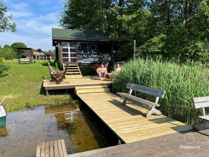 Ruhe in der Nähe des Sees Zeimenis in Litauen