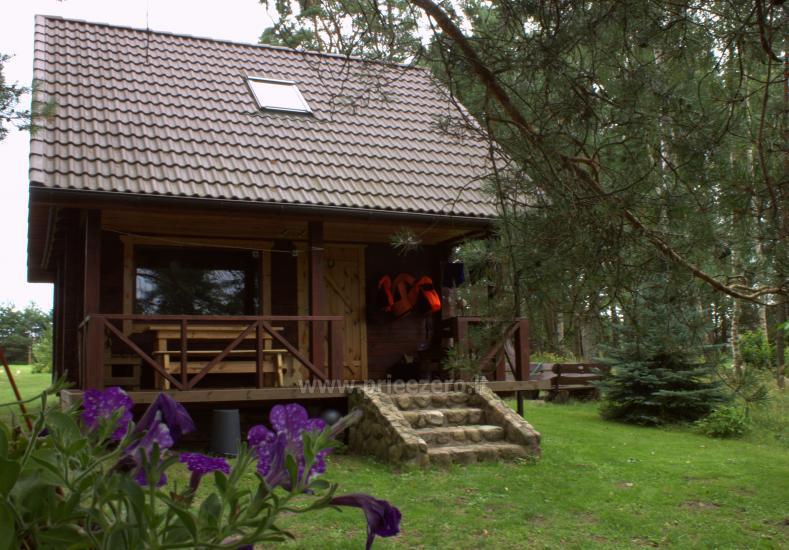 Agroturystyka nad jeziorem w regionie Moletai, na Litwie