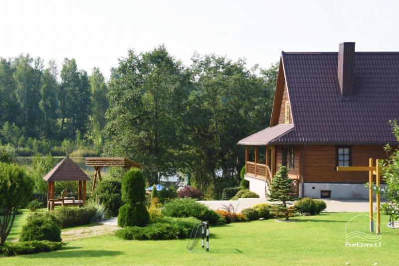 Усадьба E & M  в Утенском районе для спокойного отдыха на озере