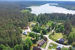Landsitz auf einem Flussufer - 5