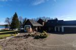 Landhaus Bebryne in der Nähe des Sees Siesarti