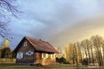 Mały dom wakacyjny „Baublys Lake Lodge”
