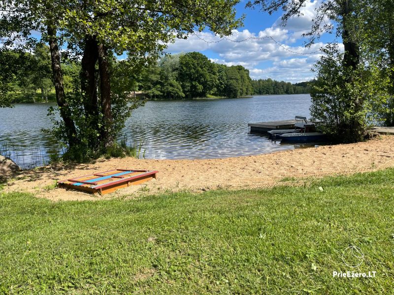 Ferienhäuser in der Nähe des Sees Salotis in Litauen
