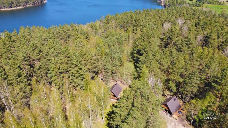 Gehöft mit privatem Seeufer