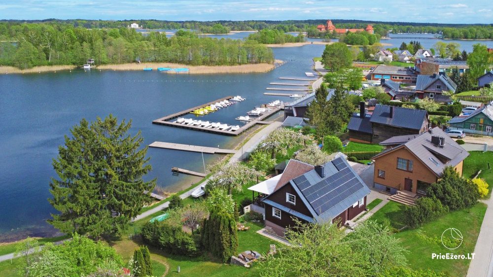 Guest house in Trakai on the lake shore: house, apartment and room rental - 1