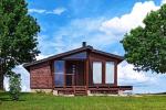 Mały dom wakacyjny „Simply” nad brzegiem laguny Antaliepte na spokojny odpoczynek