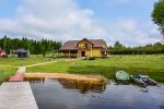 Small holiday houses for family, sauna, outdoor large bath, banquet hall, water entertainment, fishing