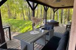 Homestead Paštys: holiday cottages by the lake, saunas, hot tub, conference center