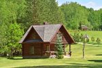 Homestead Paštys: holiday cottages by the lake, saunas, hot tub, conference center