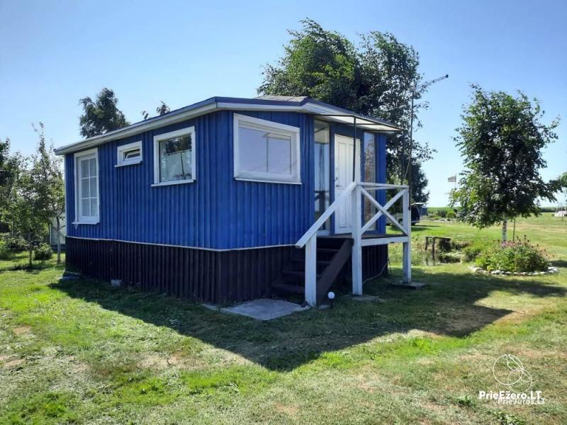 Cozy Holiday Cottage by the Lake in Svencelė