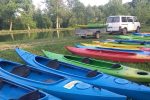 Kajaks zu mieten und ein Campingplatz in der Nähe des Flusses - 2