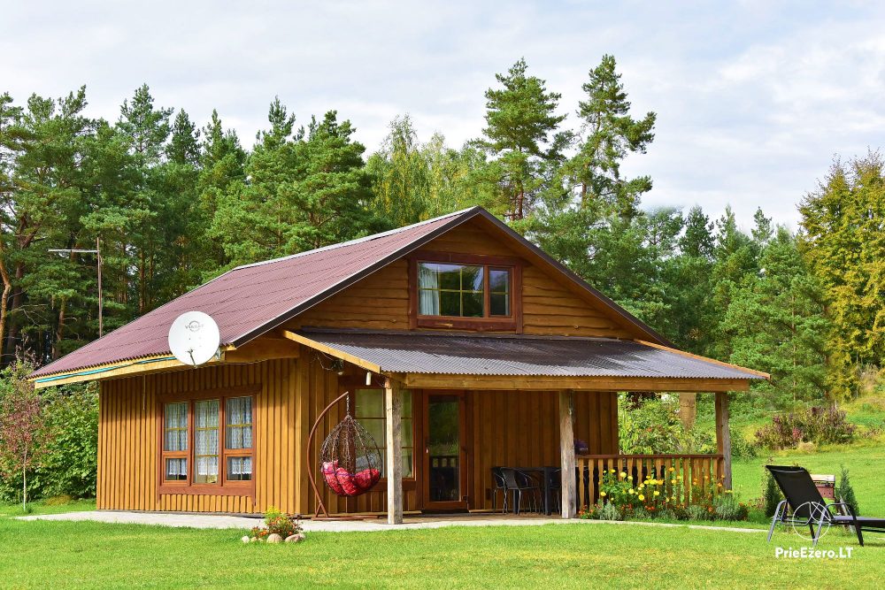 Holiday cottages in homestead Prie Observatorijas 150 m to the lake in Moletai district - 1