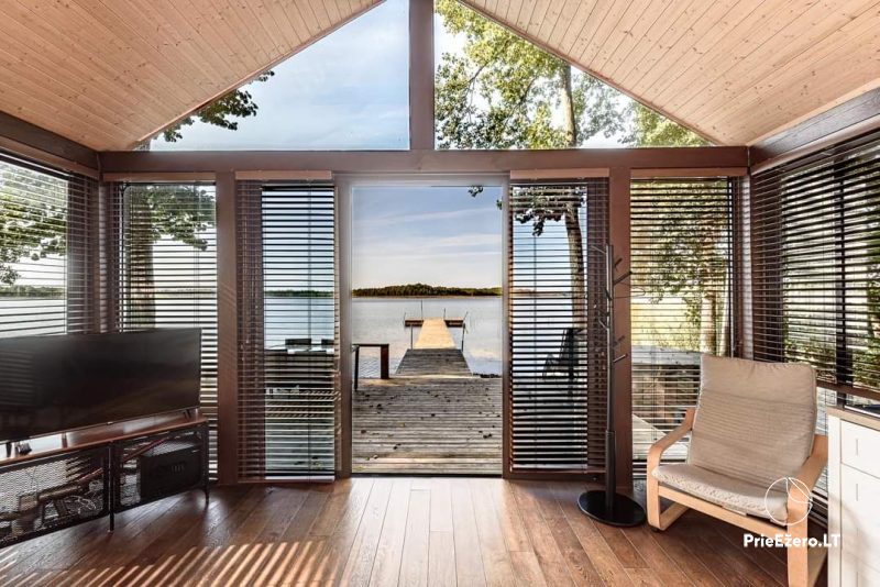 Molėtai Resort - lakeside villa with hot tub