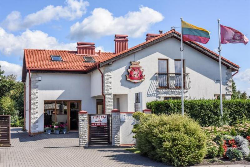 Villa Regina at the river Sventoji and the Baltic sea