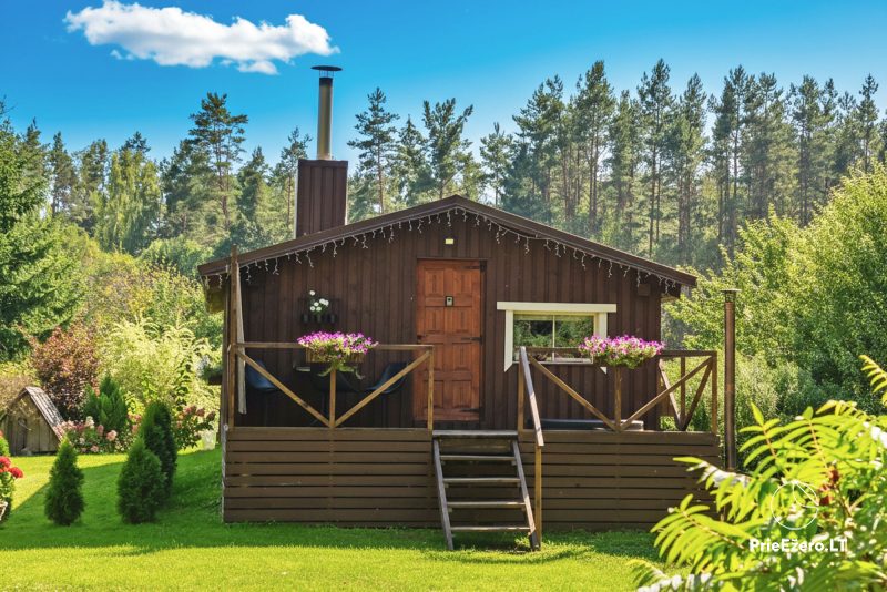 Pundeleškii homestead. House for two