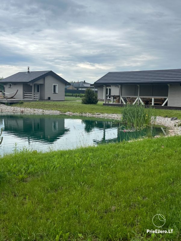 Gospodarstwo pszczelarza w Kownie: sauna, jacuzzi, sala bankietowa, czysty staw, korty tenisowe