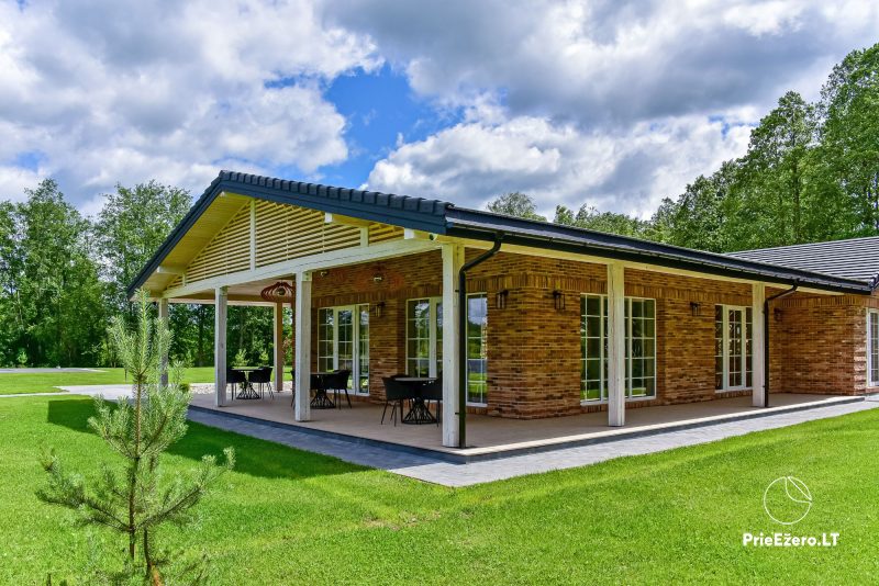 New homestead Piliakiemių Vila on the lake shore: luxurious banquet hall, sauna, holiday cottages