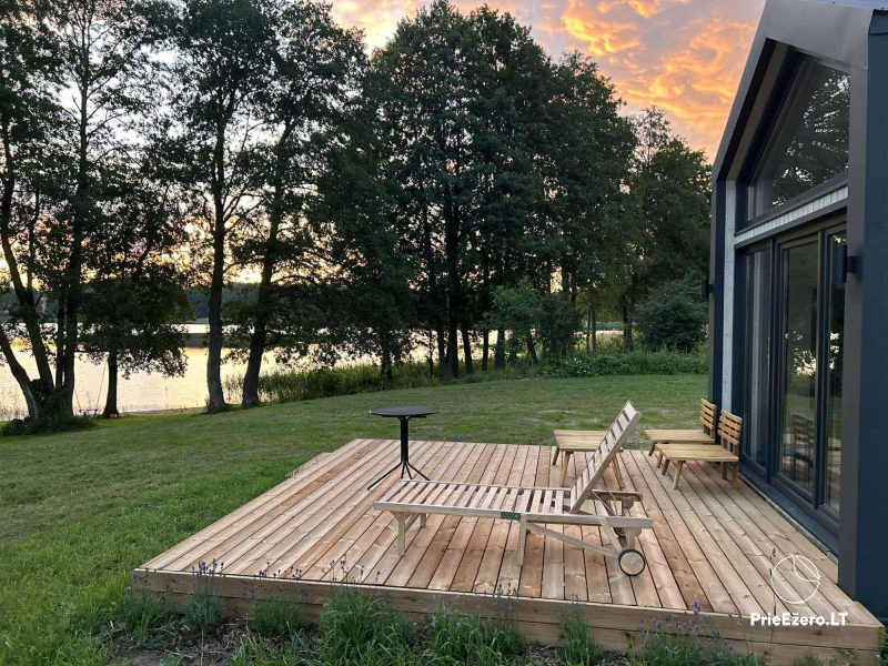 Lake Garden Villa - Moderne Villa mit Sauna am Seeufer