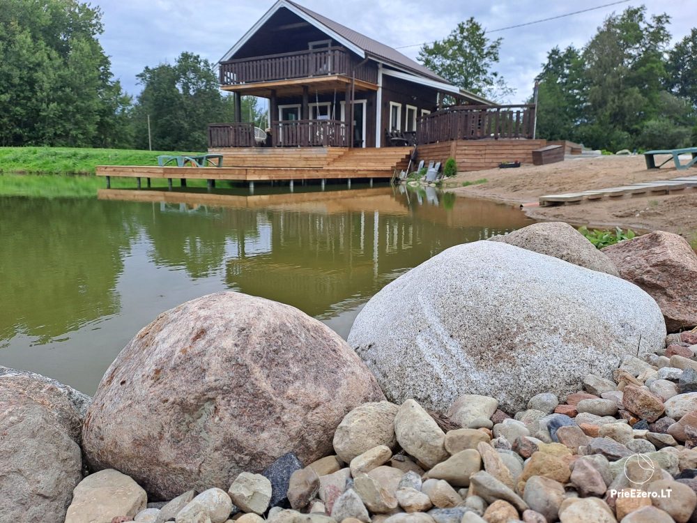 Adamoniu homestead for rent - 1