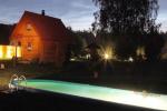 Bathhouse, swimming-pool, hot-tub in Homestead in Varene region