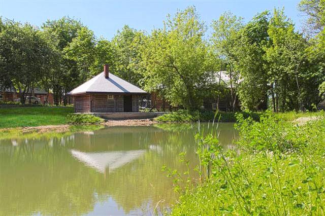 Baddehaus in Vilnius Region im Landhaus Padvaiskas Manor
