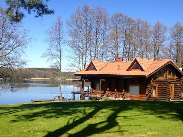 Countryside tourism complex in Trakai region on the shore of the lake Margio krantas