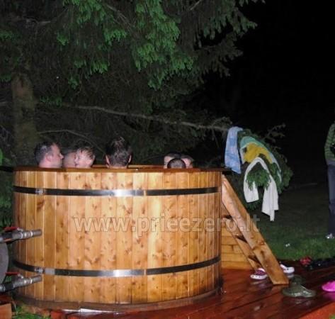 Bath and hot tub in homestead in Anyksciai region