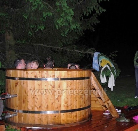Bath and hot tub in homestead in Anyksciai region - 1