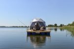 Cabins on the water: a wooden fisherman's cabin, a dome for romantic vacation - 3