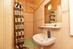 Nr 5 pokój dwuosobowy z prysznicem, WC, balkonem - 3