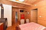 Дом на 8 человек, 3 спальни. Цена за сутки за коттедж 110–150 €. - 4