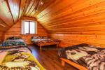 Ferienhütte für bis zu 8 Personen mit Sauna, Wohnzimmer, Küche, Schlafzimmer und eigenem Mini-Hof - 5