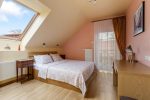 Double room with balcony and private bathroom - 2